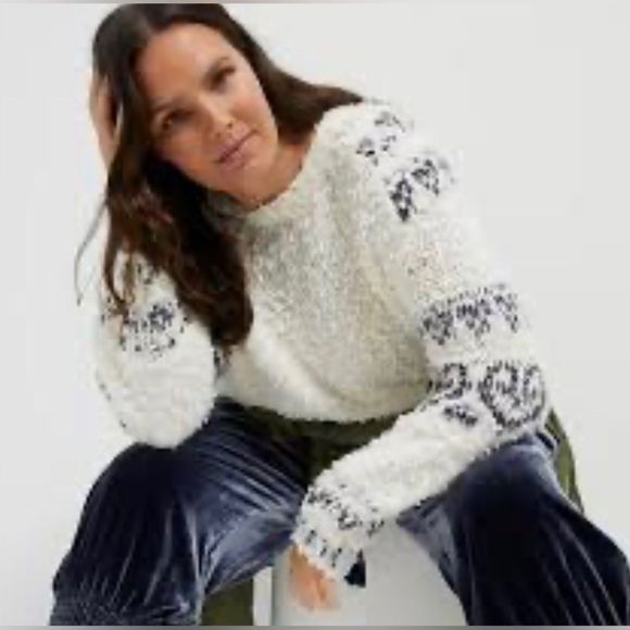 Anthropologie Pilcro Petra Feathered White Wool Alpaca Crewneck Pullover Sweater - Picture 2 of 6